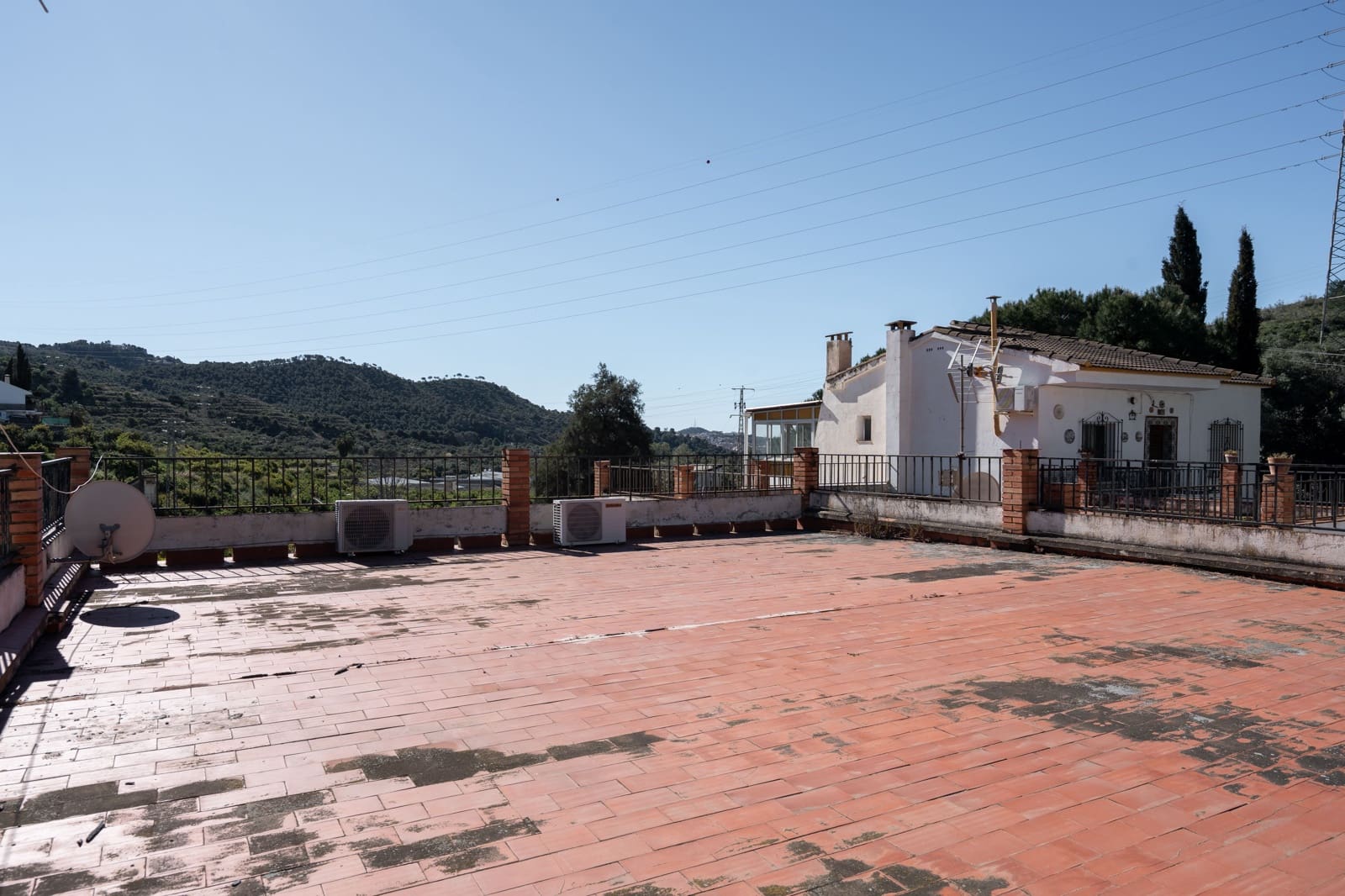 Hus till salu i Malaga stad med pool - 2 100 000 € (Ref: 9746812)