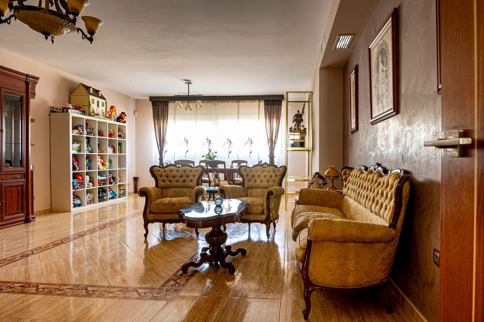 4 bedroom Townhouse for sale in La Guardia de Jaen with pool - € 340,000 (Ref: 9747070)