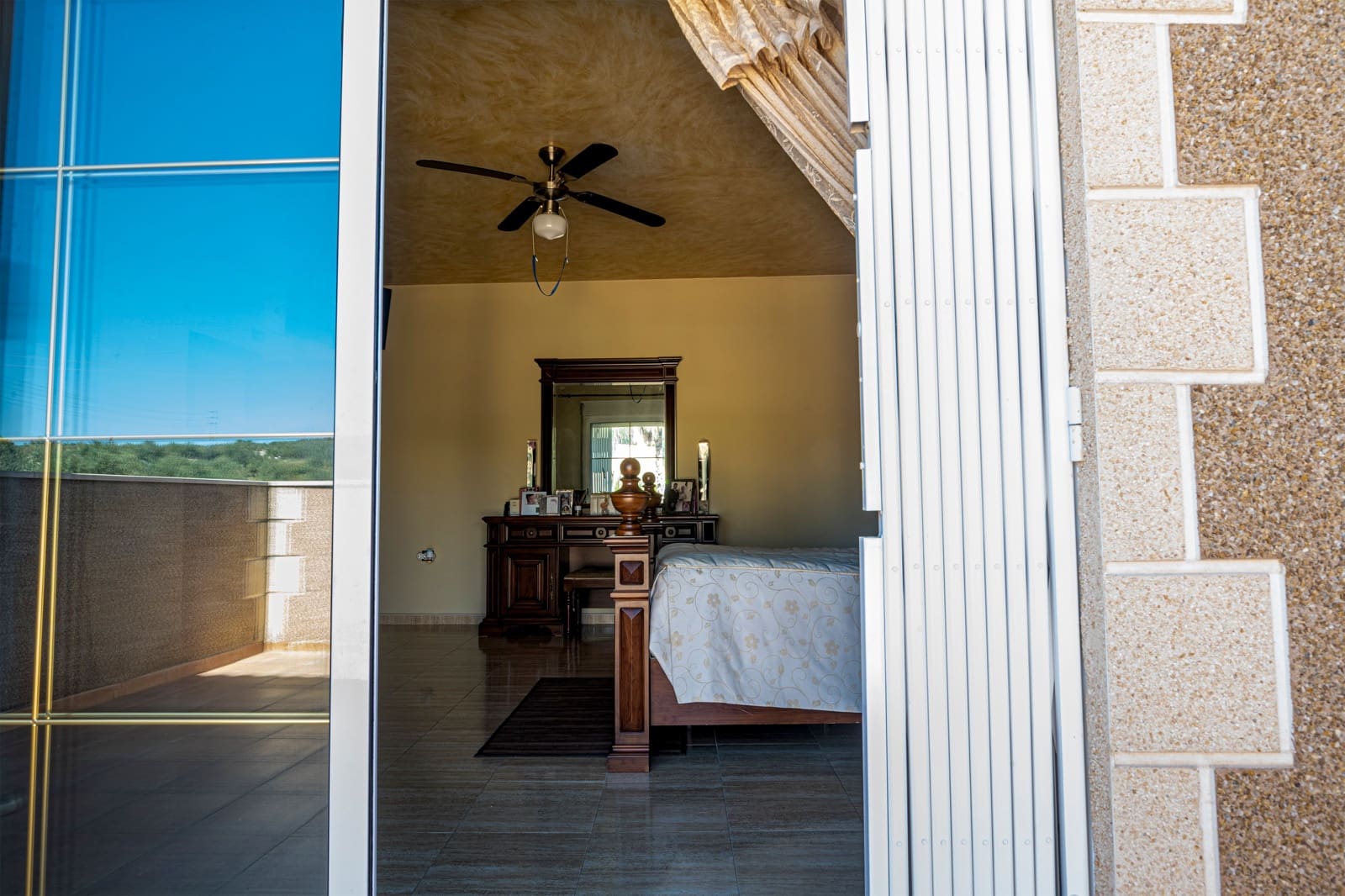 4 bedroom Townhouse for sale in La Guardia de Jaen with pool - € 340,000 (Ref: 9747070)