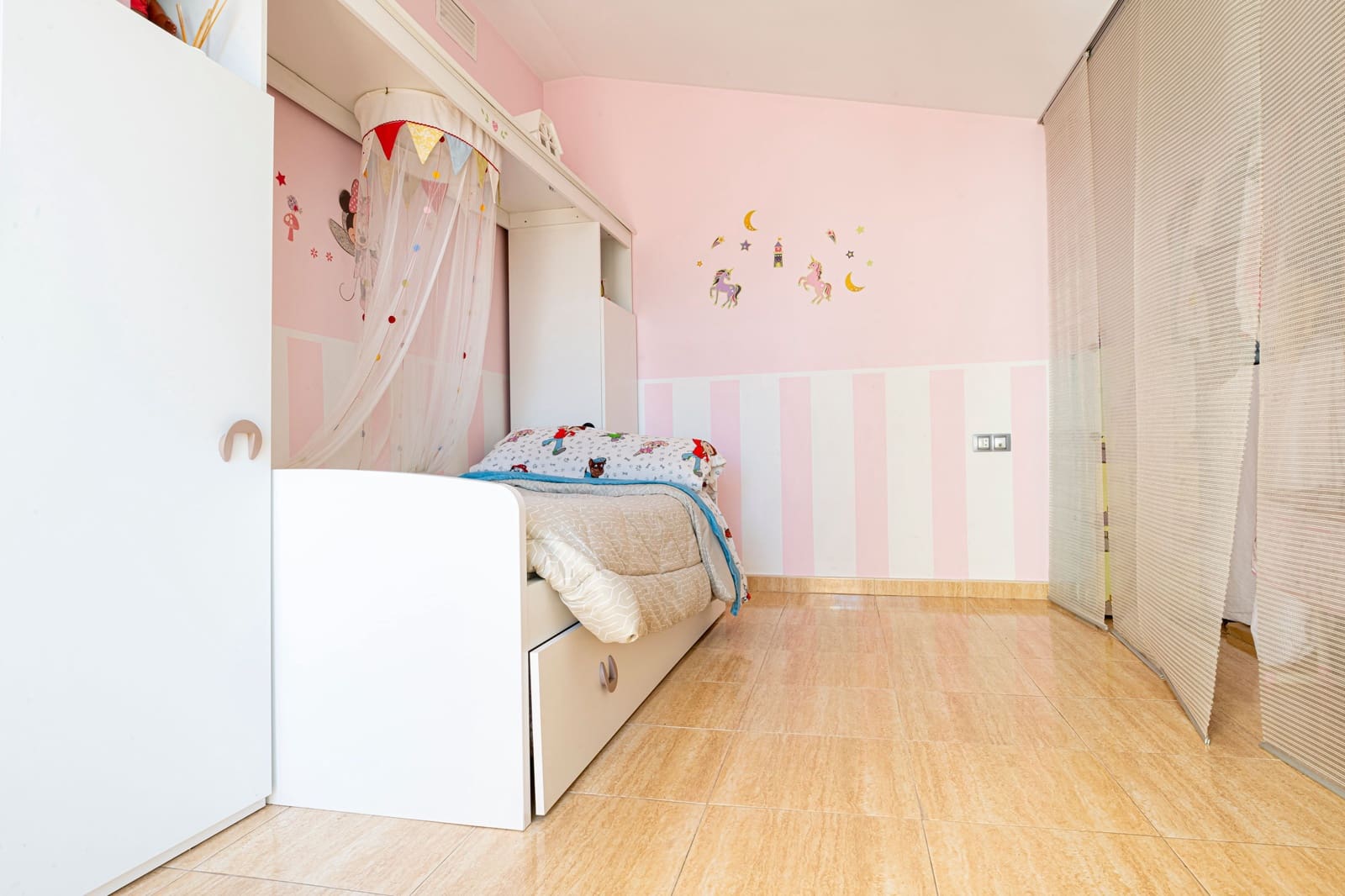 4 bedroom Townhouse for sale in La Guardia de Jaen with pool - € 340,000 (Ref: 9747070)