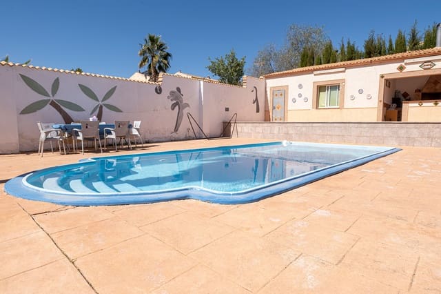 4 soverom Hus til salgs i La Guardia de Jaén med svømmebasseng - € 340 000 (Ref: 9747070)