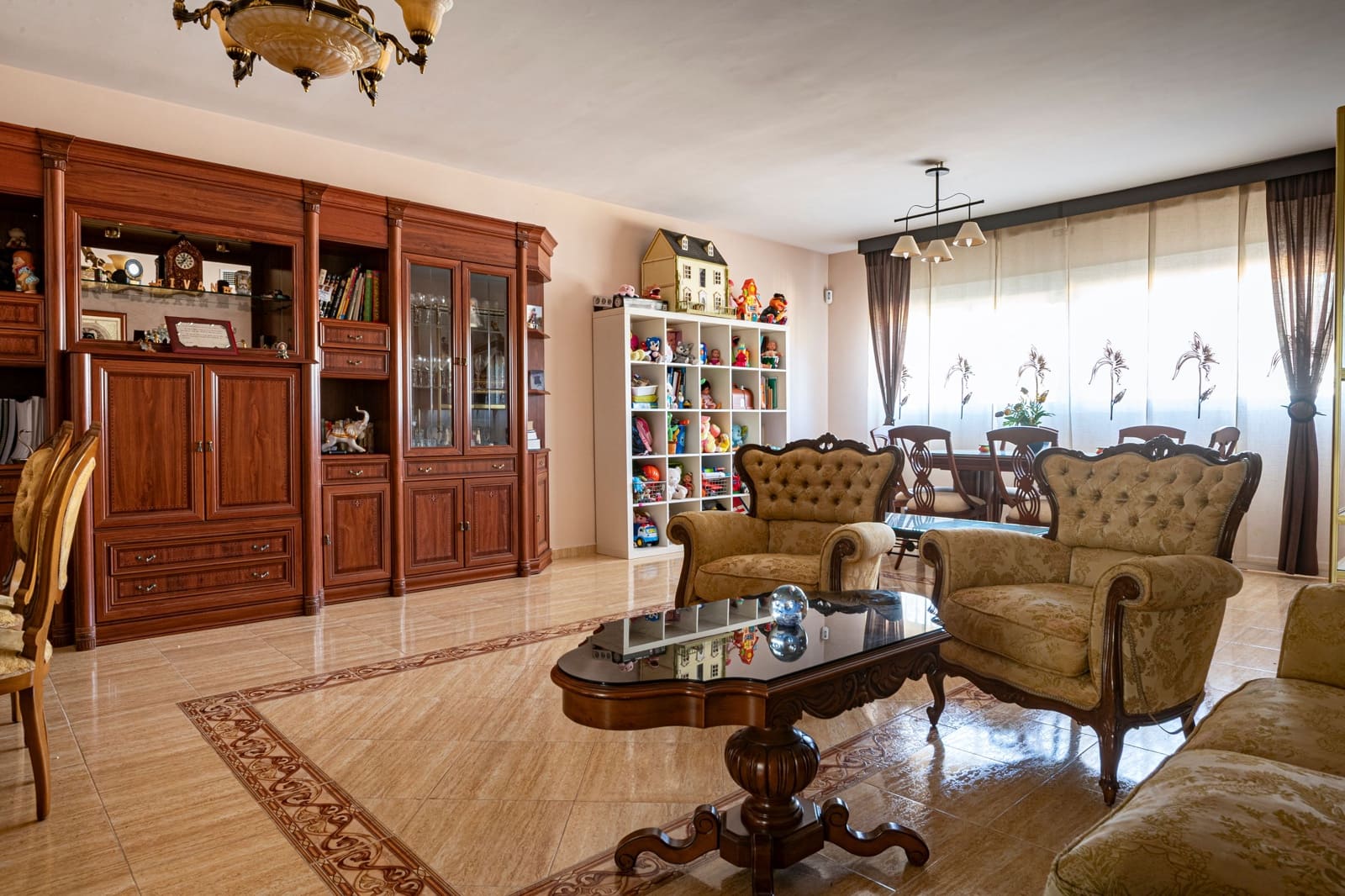 4 bedroom Townhouse for sale in La Guardia de Jaen with pool - € 340,000 (Ref: 9747070)