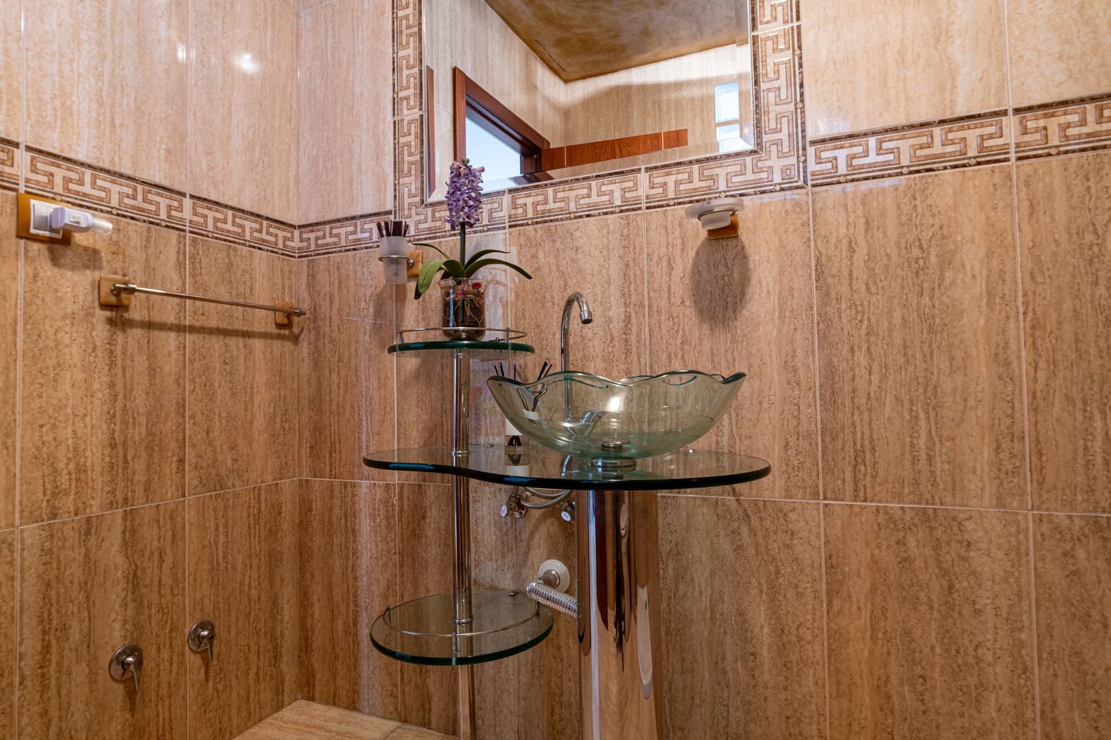 4 bedroom Townhouse for sale in La Guardia de Jaen with pool - € 340,000 (Ref: 9747070)