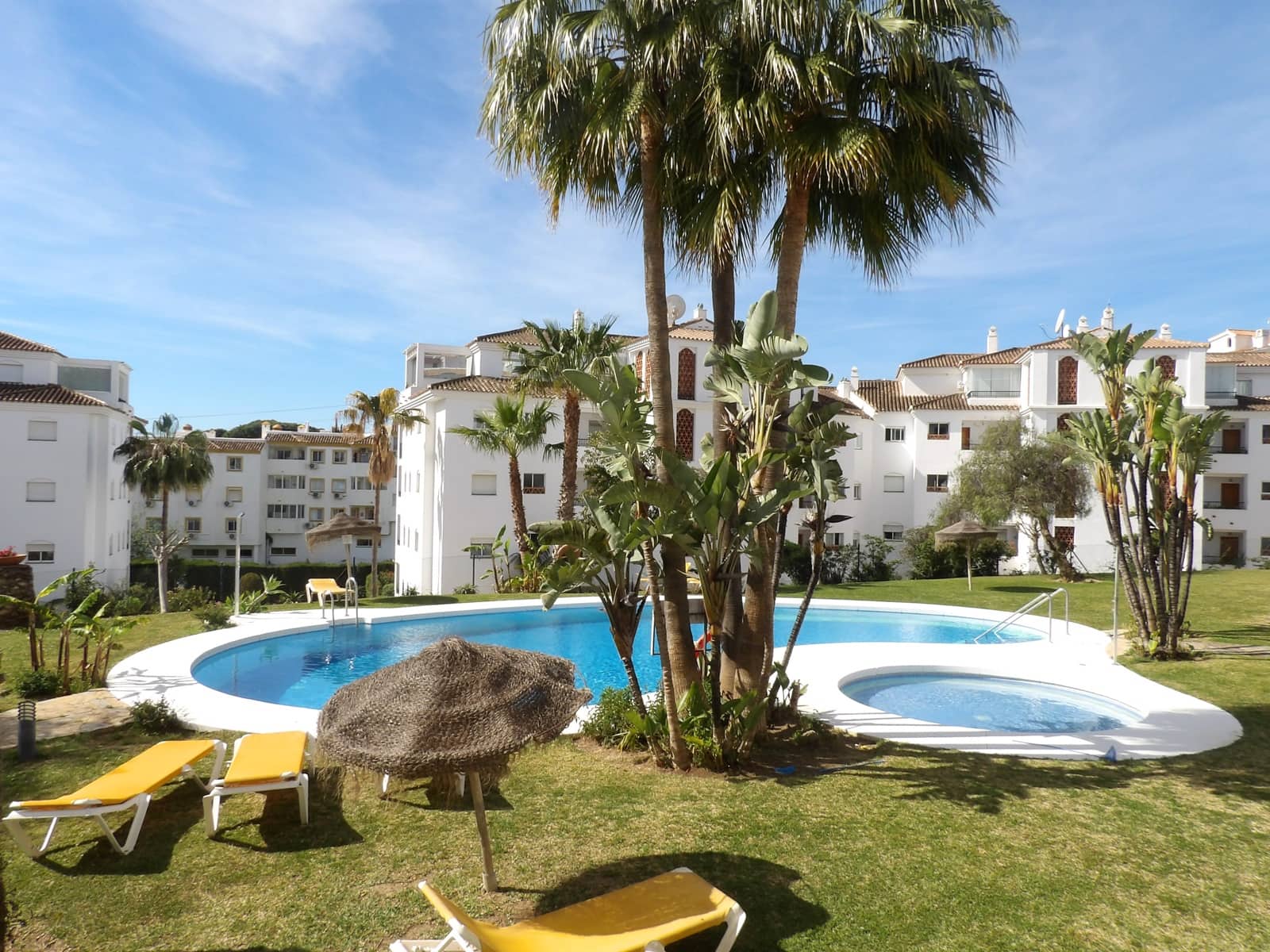 2 quarto Apartamento para venda em Mijas Costa com piscina - 379 000 € (Ref: 9747187)