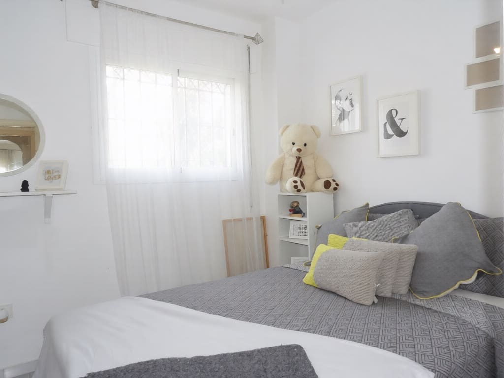 2 bedroom Apartment for sale in Mijas Costa with pool - € 379,000 (Ref: 9747187)