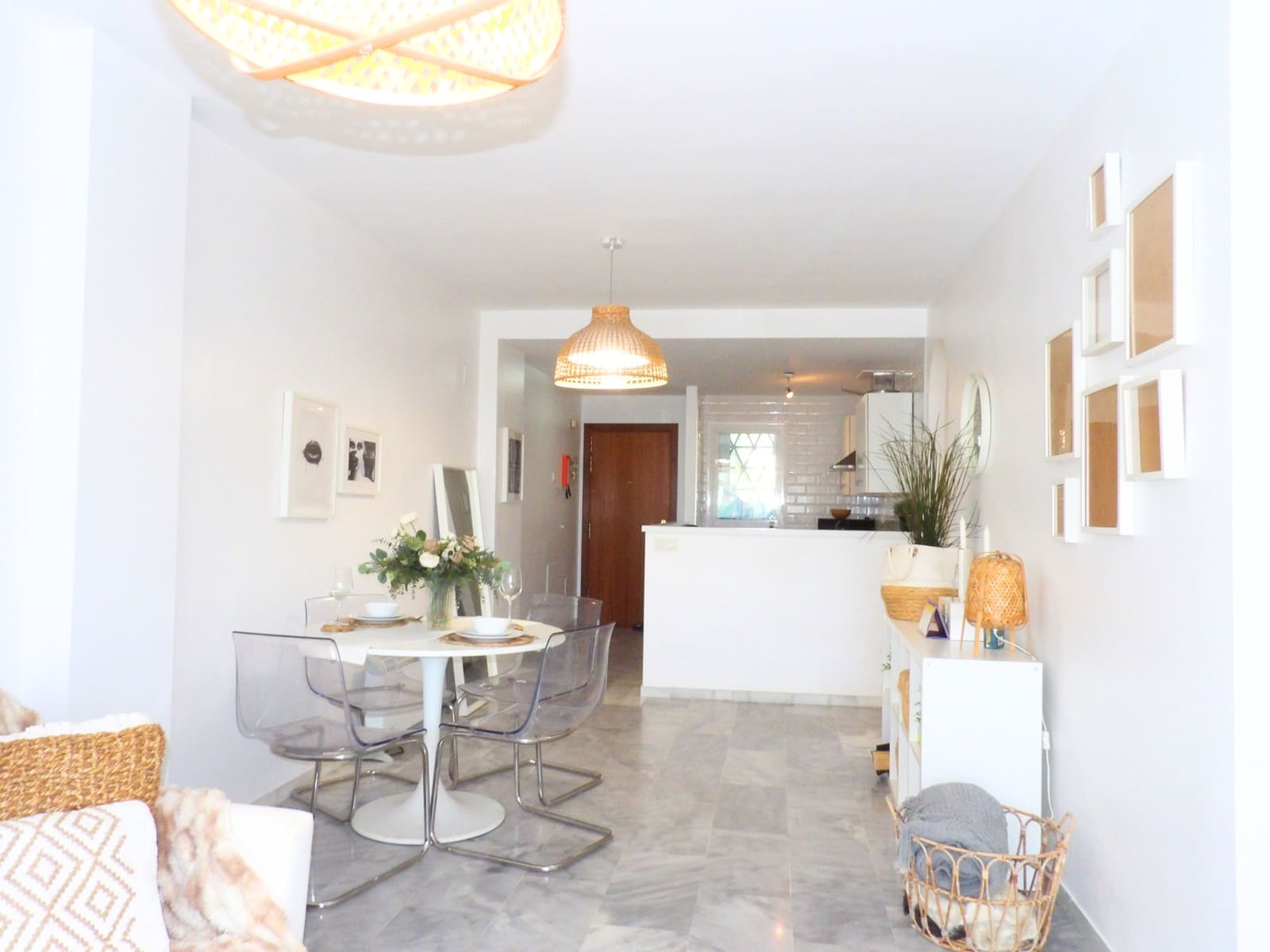 2 bedroom Apartment for sale in Mijas Costa with pool - € 379,000 (Ref: 9747187)