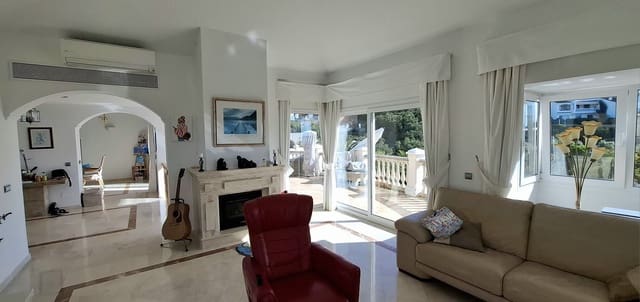 3 sypialnia Willa na sprzedaż w Calahonda, Mijas z basenem - 995 000 € (Ref: 9747323)