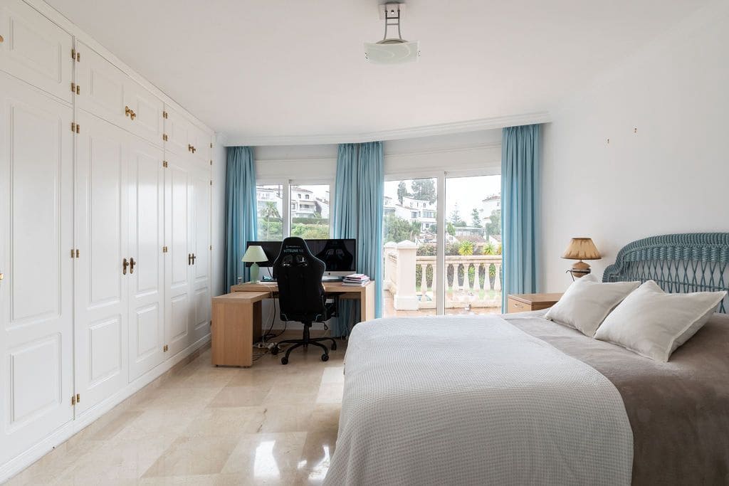 3 sypialnia Willa na sprzedaż w Mijas Costa z basenem - 995 000 € (Ref: 9747323)