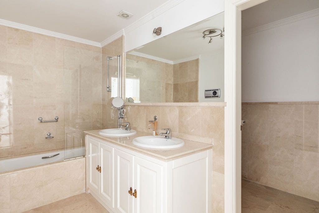 3 sypialnia Willa na sprzedaż w Mijas Costa z basenem - 995 000 € (Ref: 9747323)