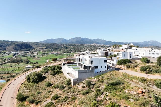 Byhus til salg i Coín - € 119.000 (Ref: 9747713)