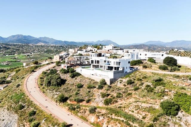 Byhus til salg i Coín - € 119.000 (Ref: 9747713)