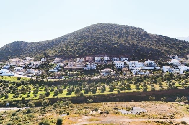 Byhus til salg i Coín - € 119.000 (Ref: 9747713)