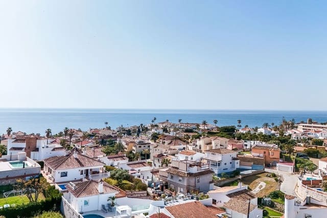 5 bedroom Villa for sale in El Faro de Calaburra - Chaparral, Mijas - € 1,895,000 (Ref: 9748222)