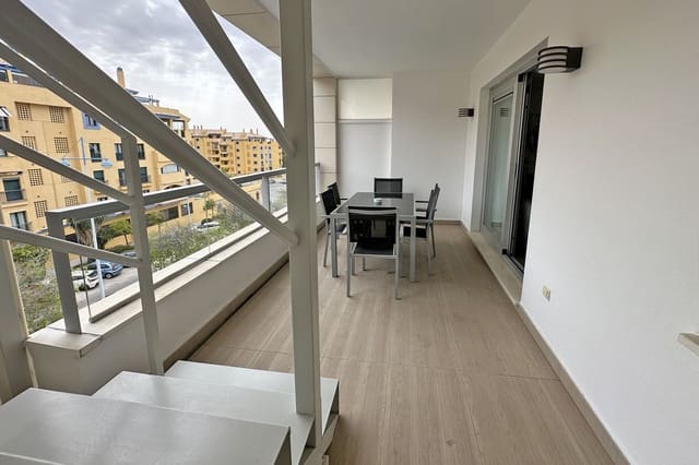 Kattohuoneisto myytävänä paikassa Nueva Alcántara, Marbella - 675 000 € (Ref: 9751437)