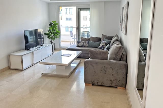 Penthouse te koop in Nueva Alcántara, Marbella met zwembad - € 675.000 (Ref: 9751437)
