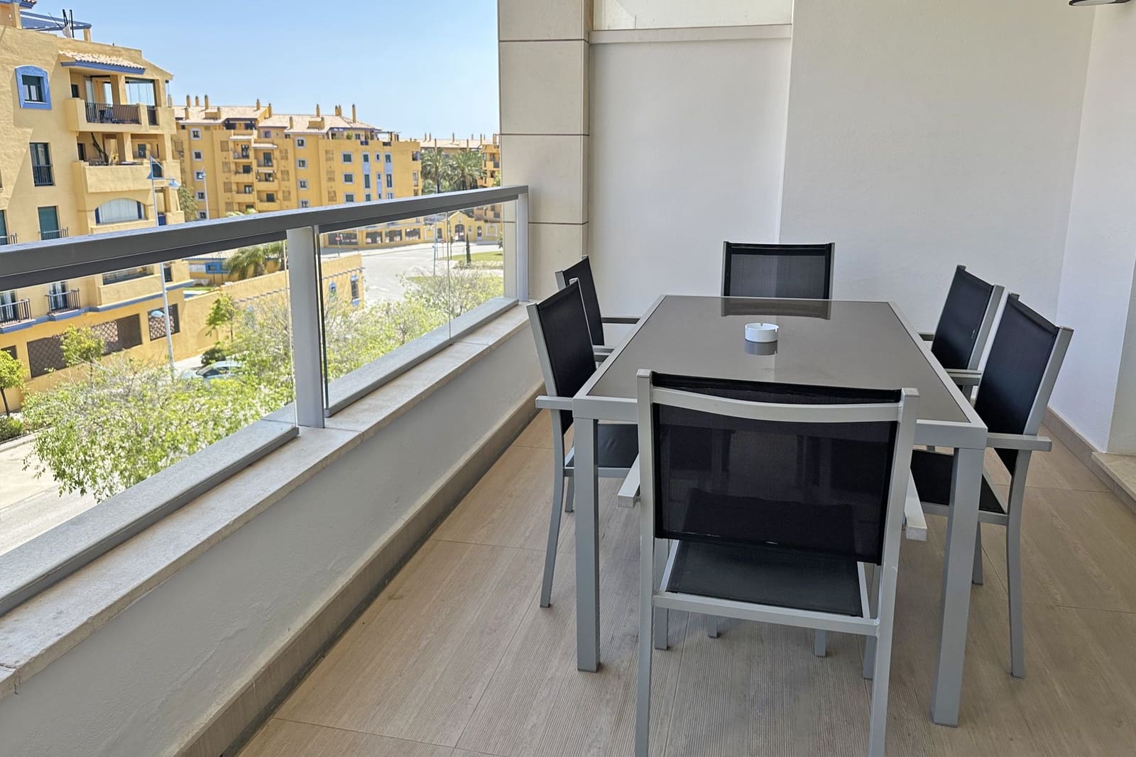 Penthouse for sale in San Pedro de Alcantara with pool - € 675,000 (Ref: 9751437)