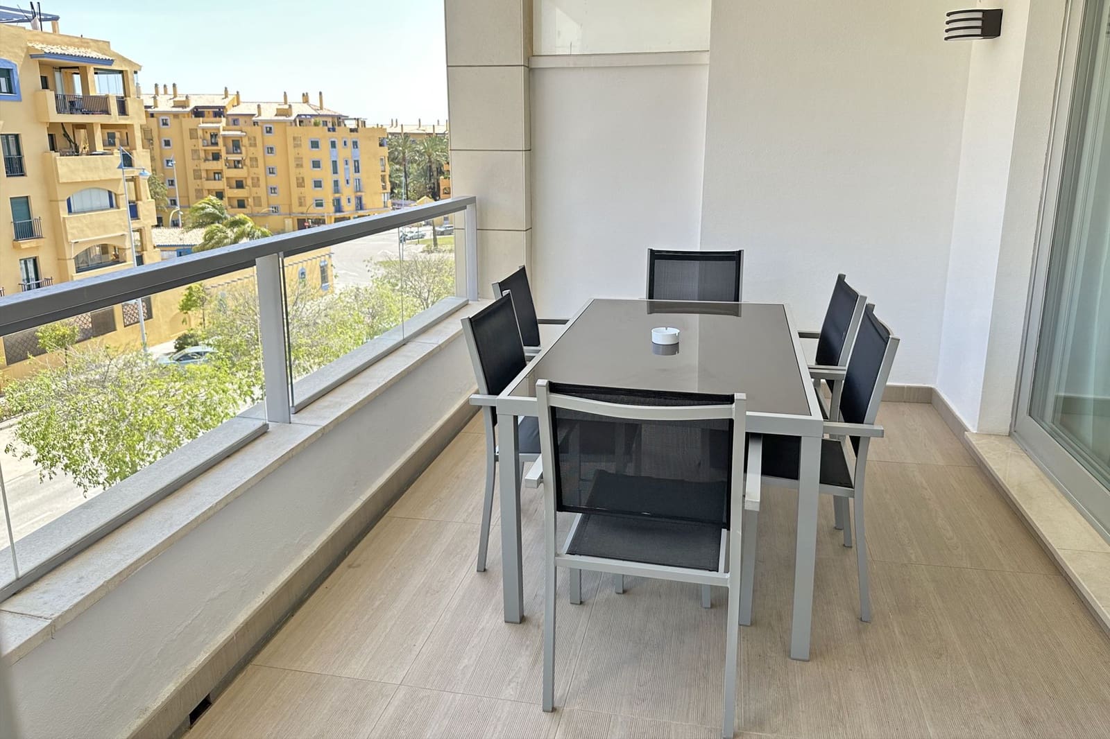 Penthouse for sale in San Pedro de Alcantara with pool - € 675,000 (Ref: 9751437)