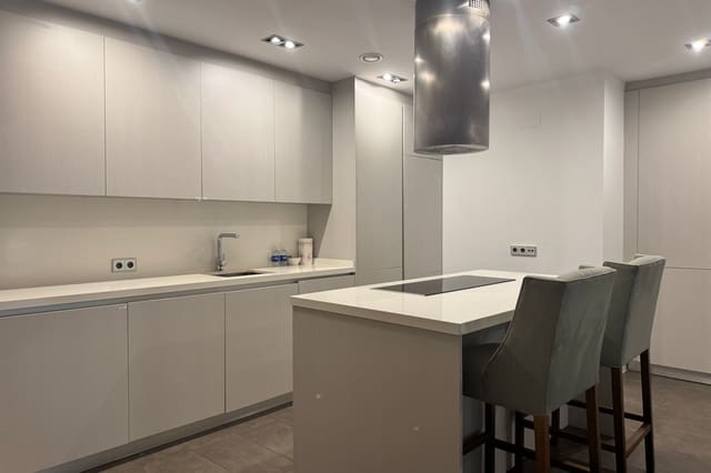 1 soveværelse Lejlighed til salg i Málaga by - € 595.000 (Ref: 9752486)