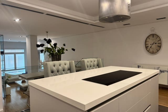 1 soveværelse Lejlighed til salg i Málaga by - € 595.000 (Ref: 9752486)