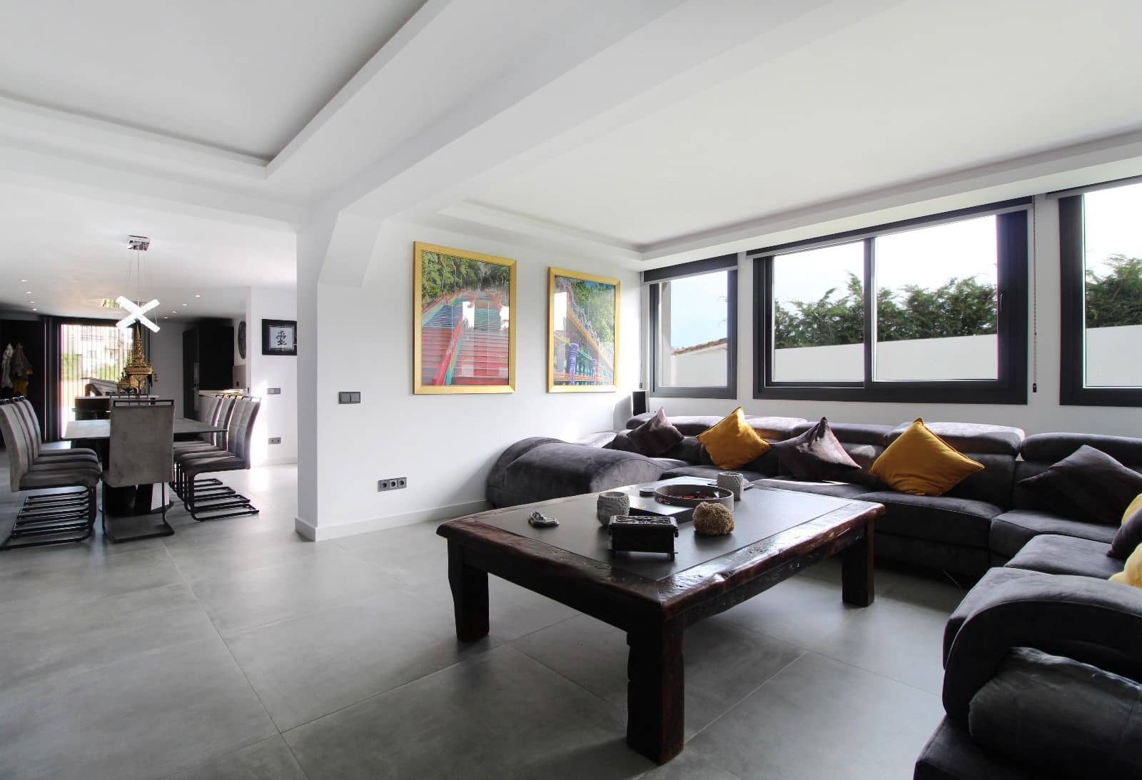 3 bedroom Villa for sale in San Pedro de Alcantara with pool - € 2,450,000 (Ref: 9755188)