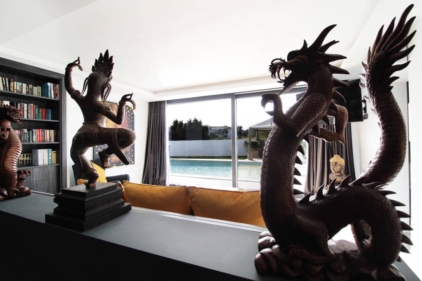 3 bedroom Villa for sale in San Pedro de Alcantara with pool - € 2,450,000 (Ref: 9755188)