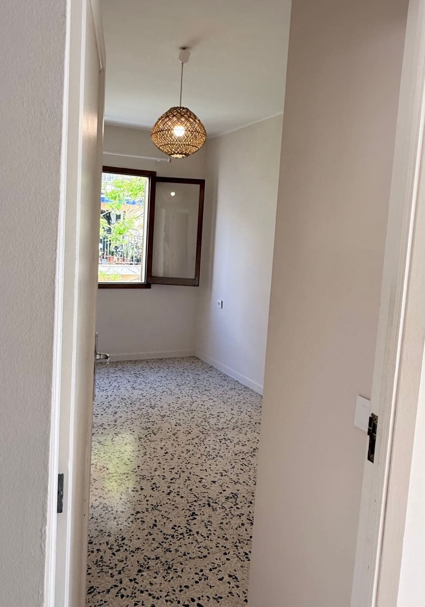 3 bedroom Apartment for rent in Palma de Mallorca - € 1,700 (Ref: 9760041)