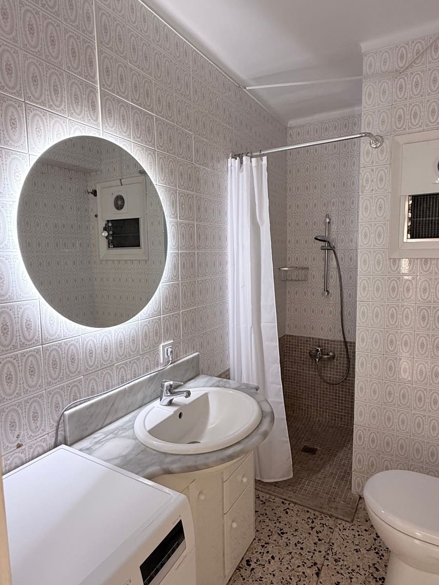 3 bedroom Apartment for rent in Palma de Mallorca - € 1,700 (Ref: 9760041)