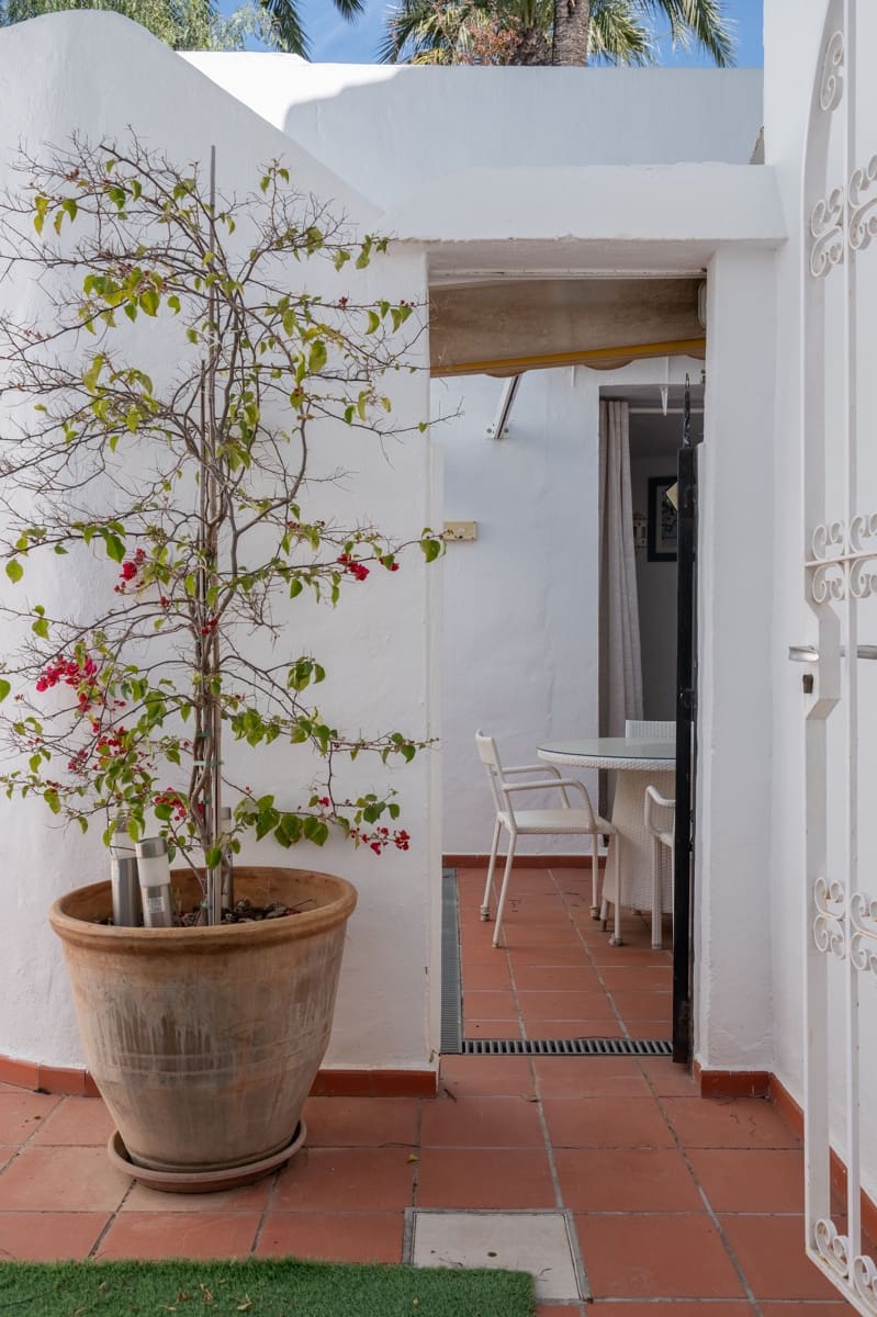 2 soveværelse Lejlighed til salg i Mijas Costa med swimmingpool - € 435.000 (Ref: 9765267)