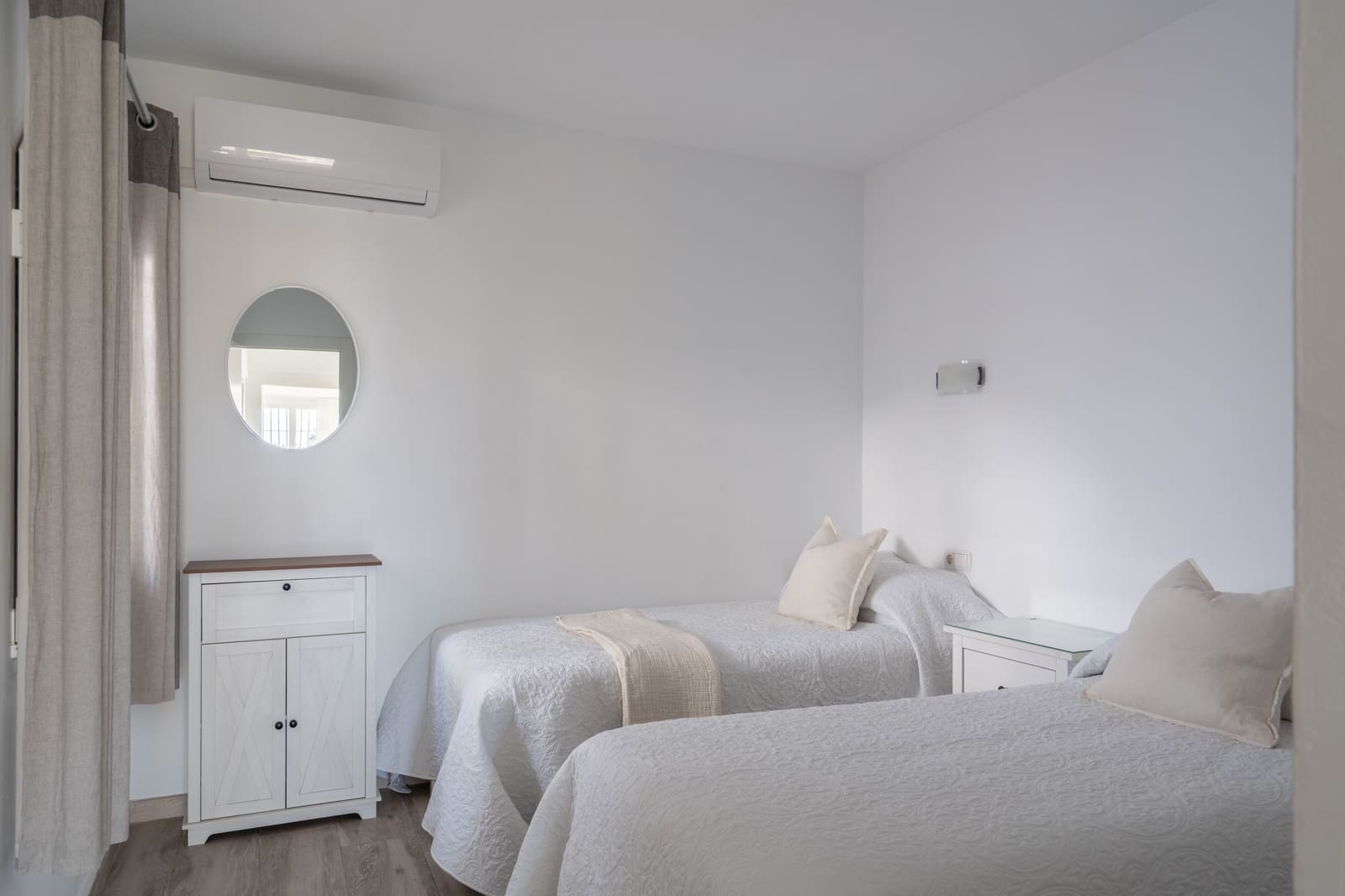 2 soveværelse Lejlighed til salg i Mijas Costa med swimmingpool - € 435.000 (Ref: 9765267)