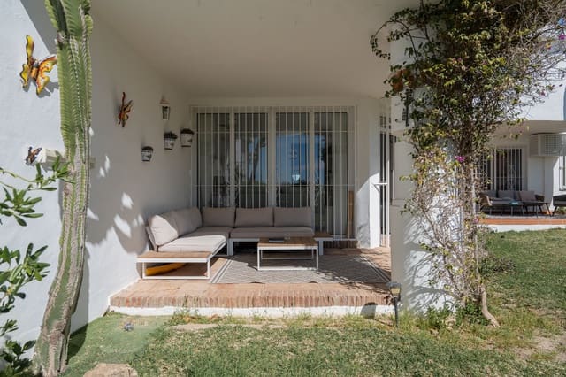 2 soveværelse Lejlighed til salg i Mijas Costa, Mijas med swimmingpool - € 435.000 (Ref: 9765267)