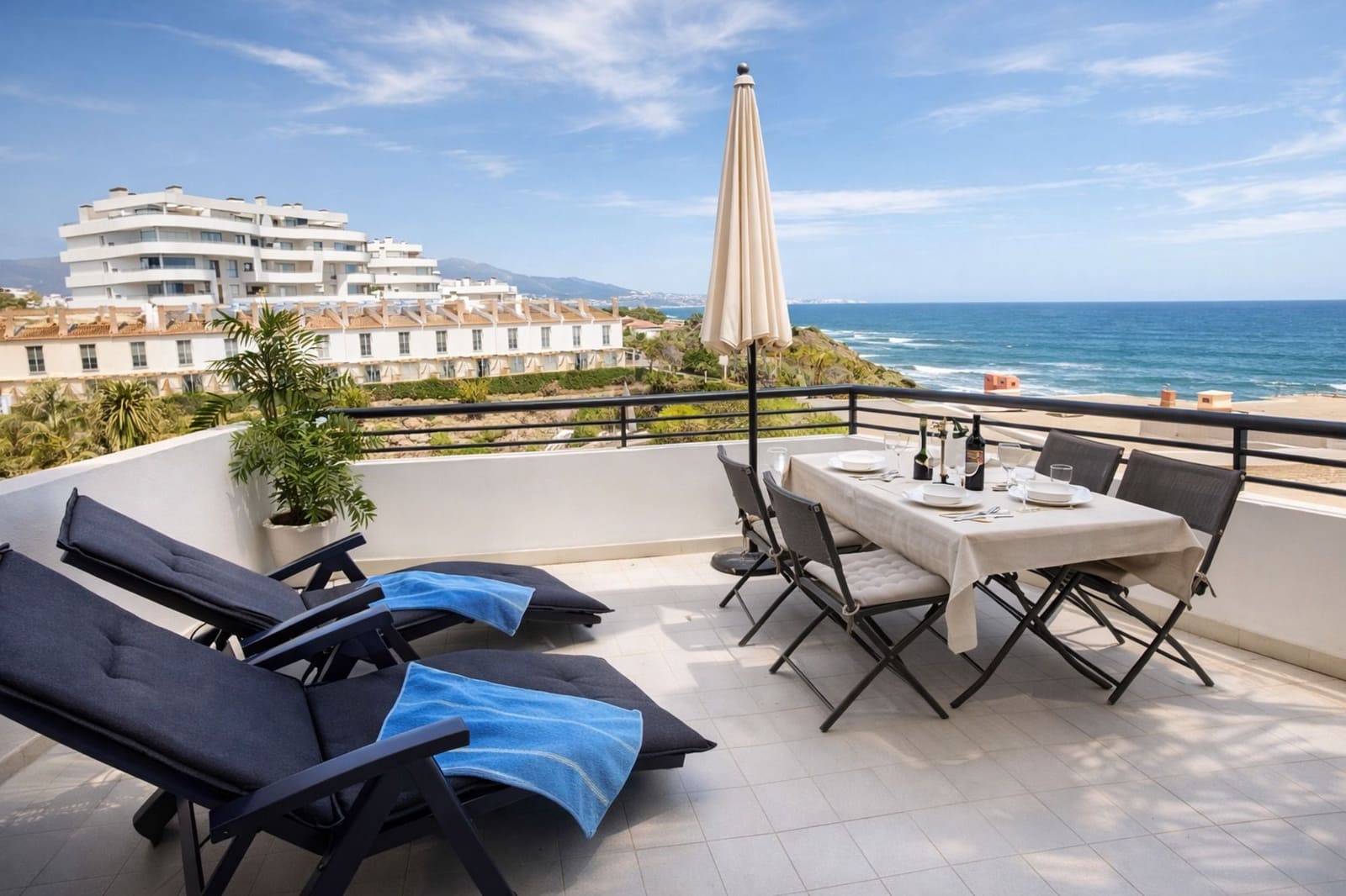 2 makuuhuone Kattohuoneisto myytävänä paikassa Mijas Costa mukana uima-altaan - 495 000 € (Ref: 9769080)