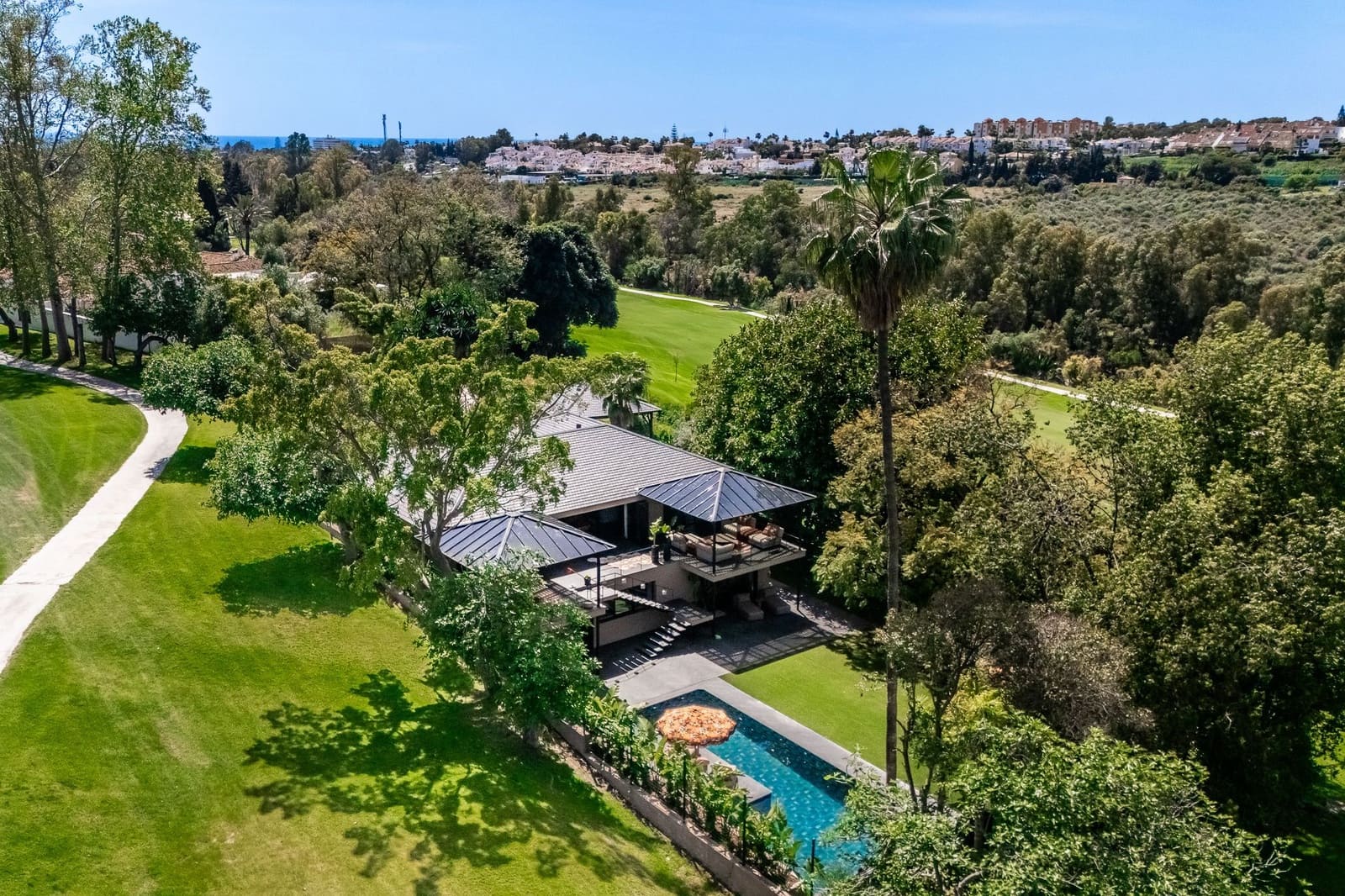 4 chambre Maison de Ville à vendre à San Pedro de Alcantara avec piscine - 3 695 000 € (Ref: 9769945)