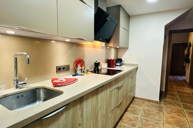 3 soverom Hus til salgs i Mijas Costa, Mijas med svømmebasseng - € 490 000 (Ref: 9770969)