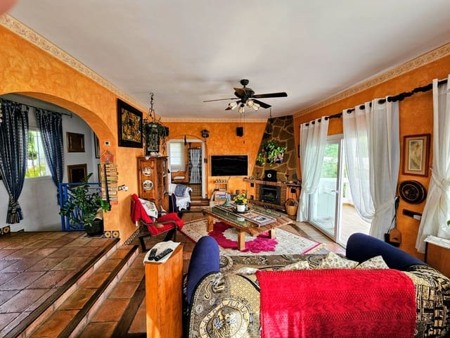 5 slaapkamer Villa te koop in El Faro de Calaburra - Chaparral, Mijas met zwembad - € 900.000 (Ref: 9775926)