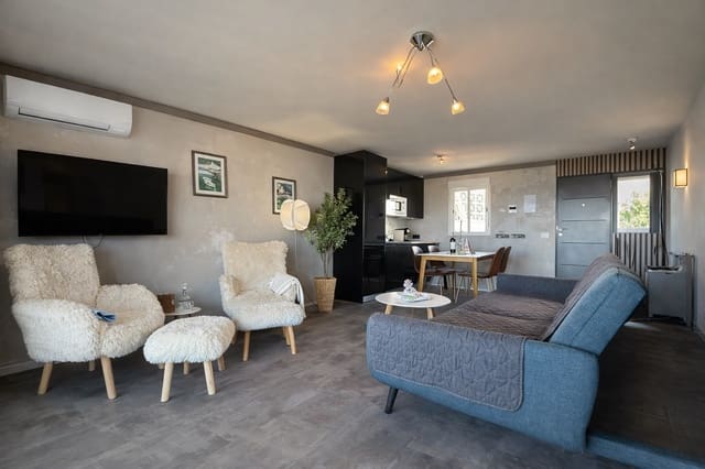 1 quarto Casa em Banda para venda em El Faro de Calaburra - Chaparral, Mijas com piscina - 399 000 € (Ref: 9776911)