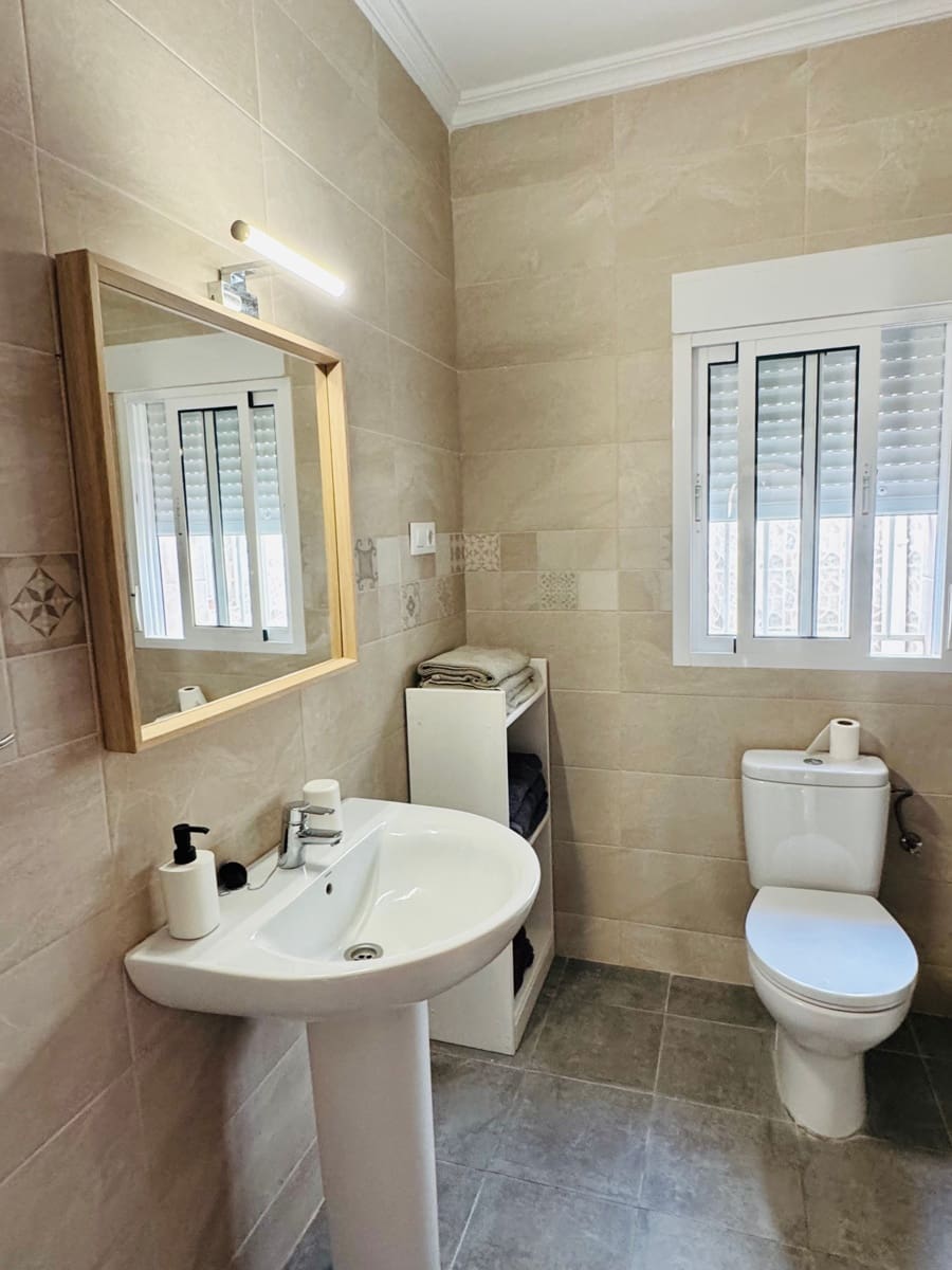 6 makuuhuone Omakotitalo myytävänä paikassa Tarifa - 725 000 € (Ref: 9776912)