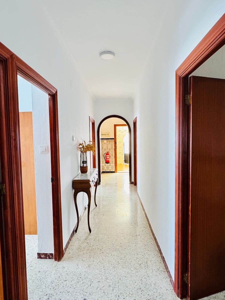 6 makuuhuone Omakotitalo myytävänä paikassa Tarifa - 725 000 € (Ref: 9776912)