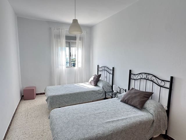 6 makuuhuone Omakotitalo myytävänä paikassa Tarifa - 725 000 € (Ref: 9776912)