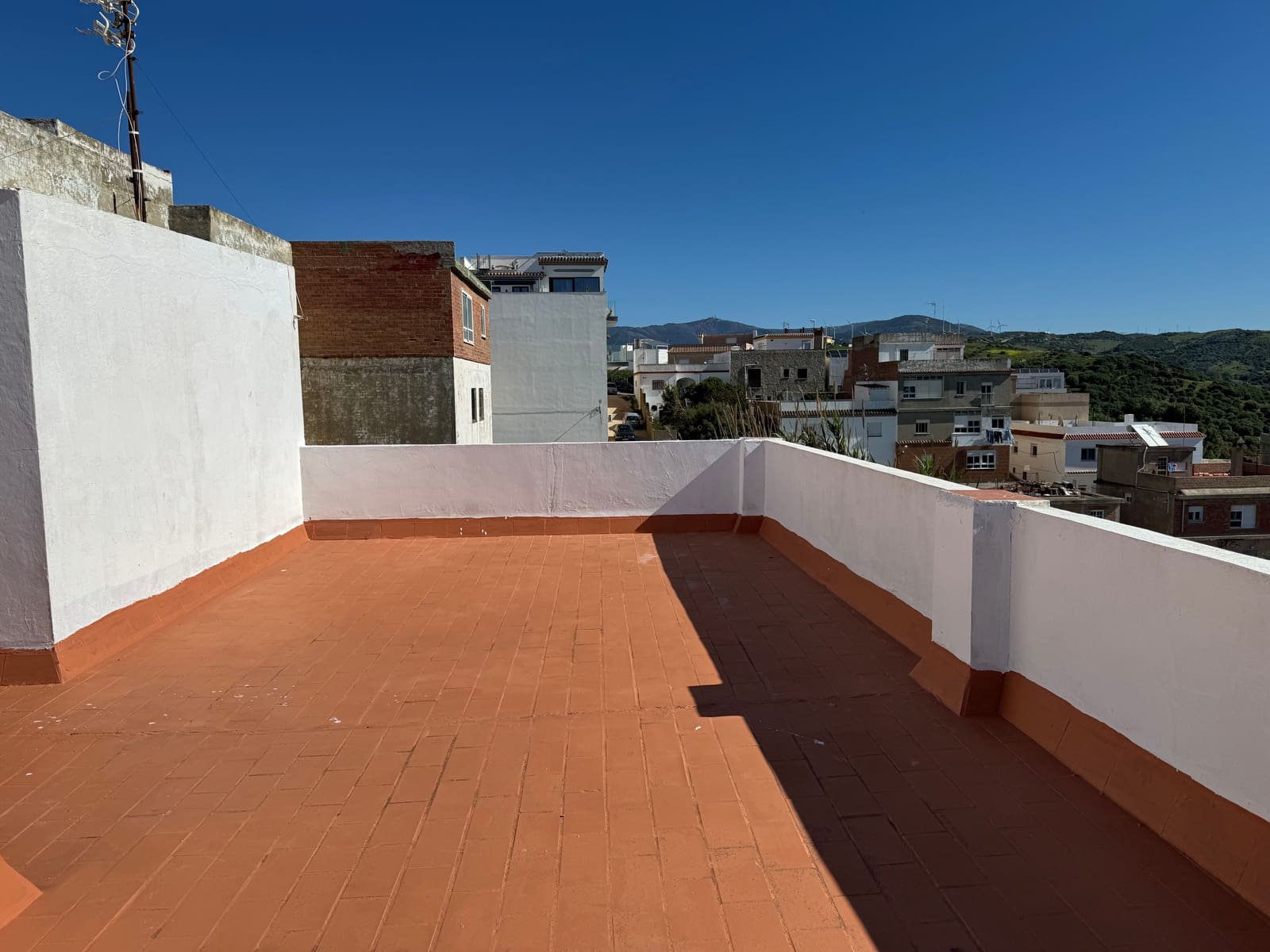 6 makuuhuone Omakotitalo myytävänä paikassa Tarifa - 725 000 € (Ref: 9776912)