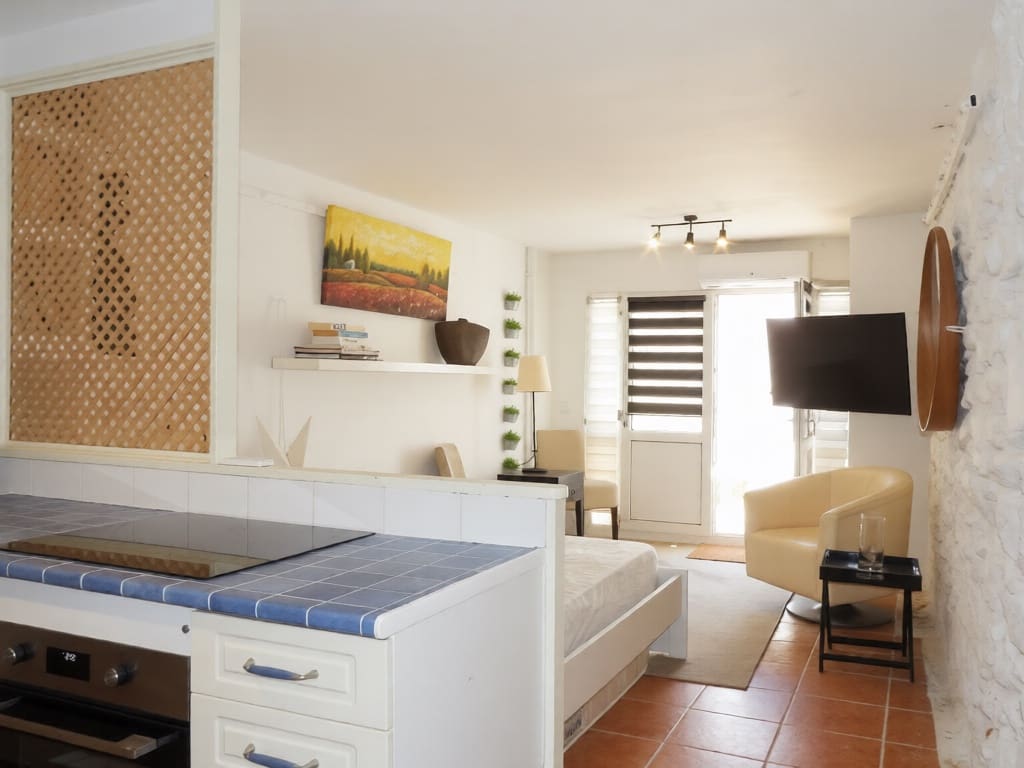 2 bedroom Townhouse for sale in Guaro - € 219,000 (Ref: 9779972)