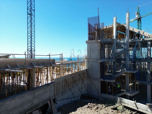 2 soveværelse Lejlighed til salg i Torreblanca, Fuengirola med swimmingpool garage - € 465.000 (Ref: 9781376)