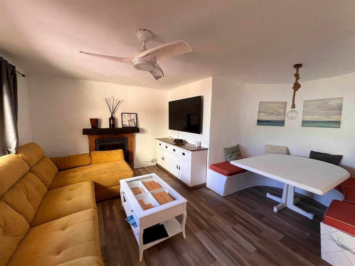 3 soveværelse Byhus til leje i Marbella med swimmingpool - € 2.500 (Ref: 9784133)