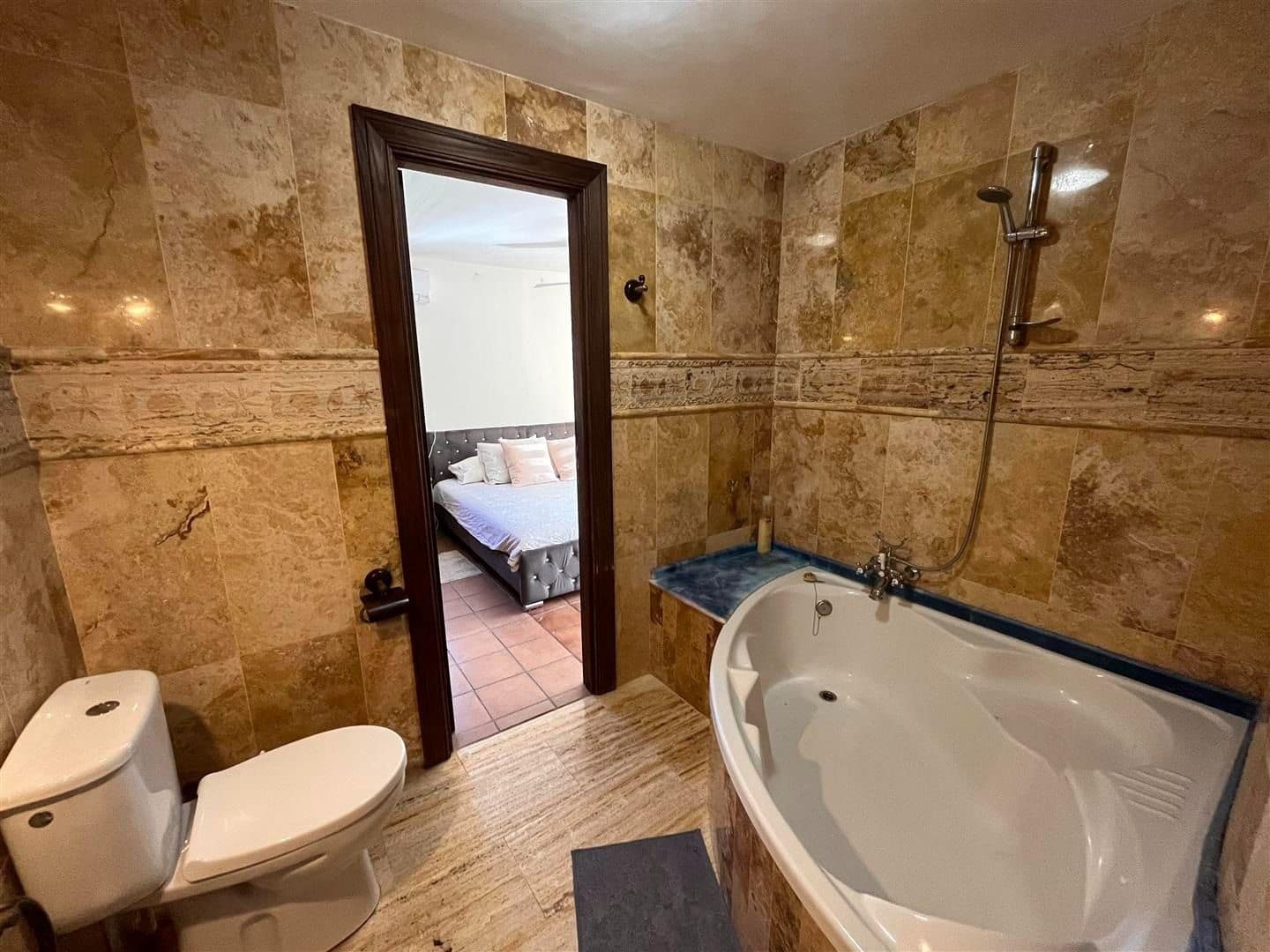 3 soveværelse Byhus til leje i Marbella med swimmingpool - € 2.500 (Ref: 9784133)