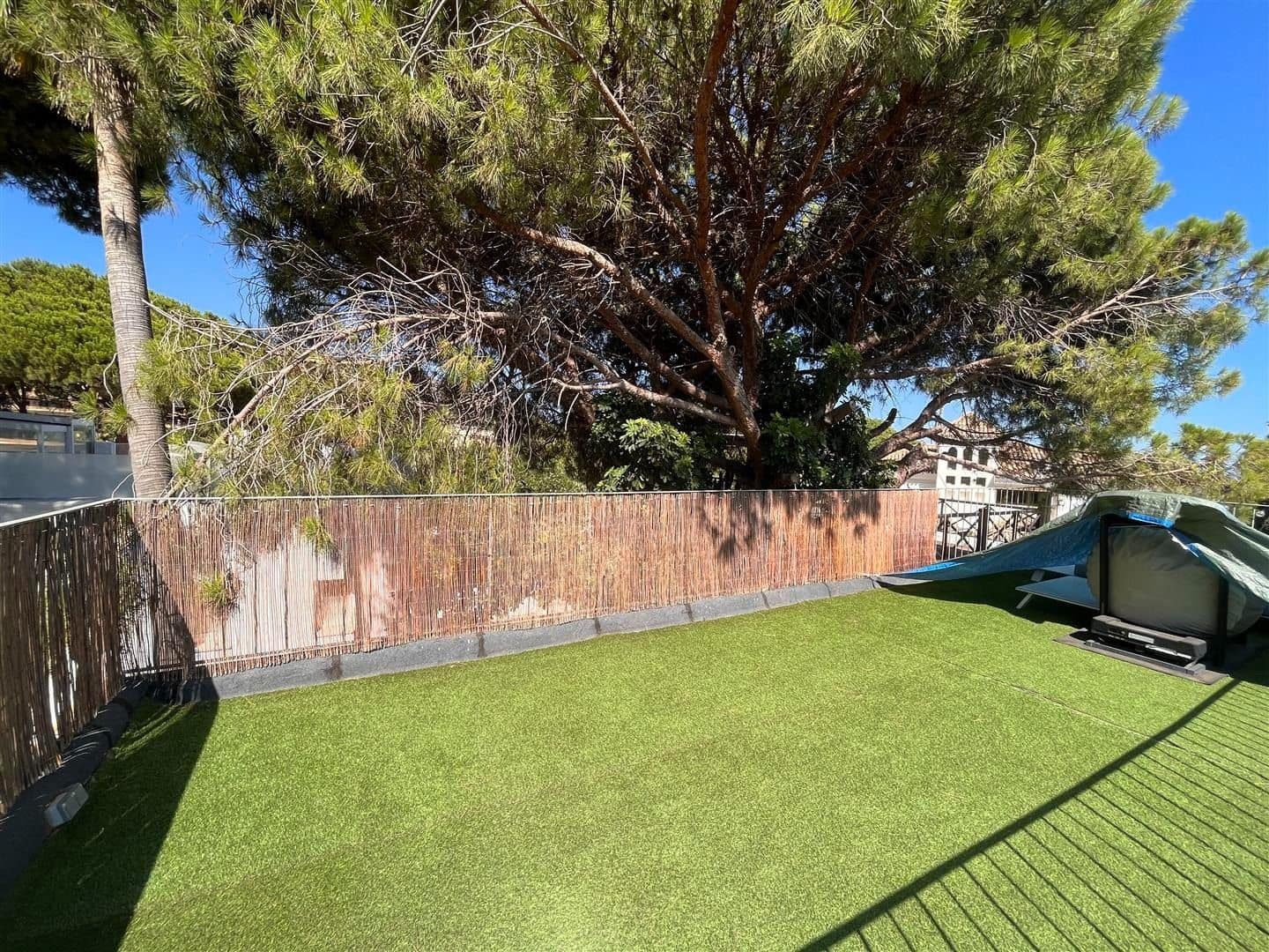 3 soveværelse Byhus til leje i Marbella med swimmingpool - € 2.500 (Ref: 9784133)