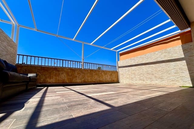 4 soveværelse Byhus til salg i Mijas Costa, Mijas med swimmingpool - € 369.000 (Ref: 9788708)
