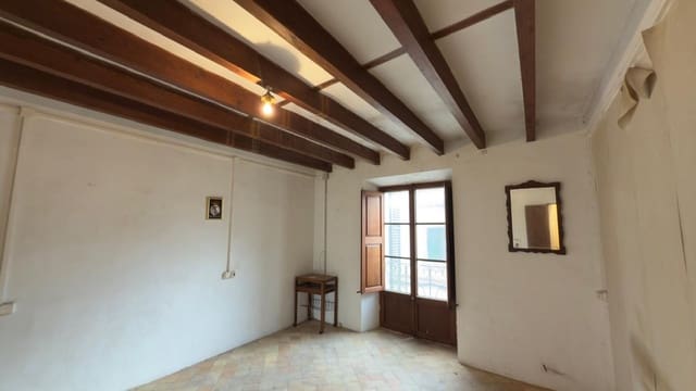 6 soverom Hus til salgs i Llucmajor med svømmebasseng - € 630 000 (Ref: 9789619)