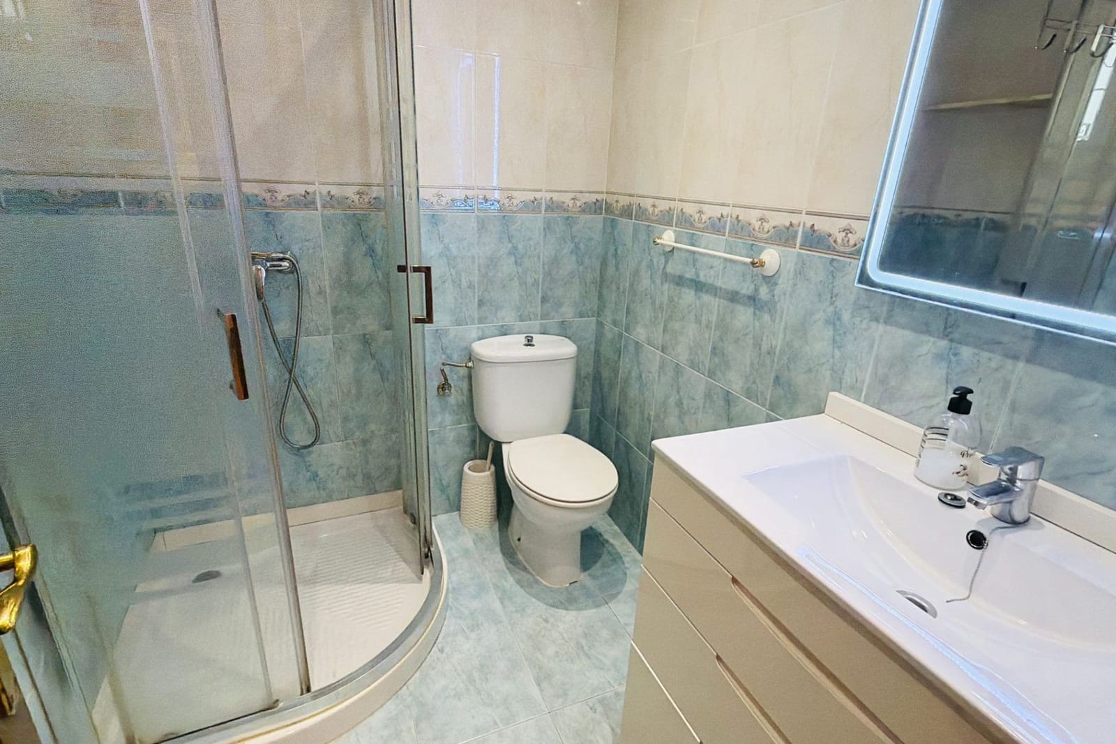 Apartment for sale in Torremolinos - € 184,000 (Ref: 9789947)