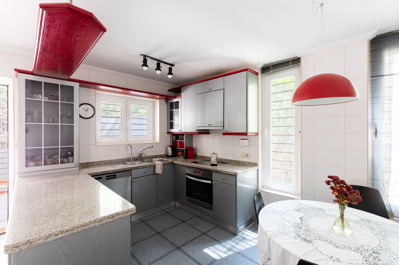 3 soveværelse Lejlighed til salg i Malaga by med swimmingpool - € 1.250.000 (Ref: 9790224)