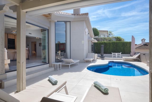 4 soverom Villa til salgs i Fuengirola med svømmebasseng - € 1 395 000 (Ref: 9795021)