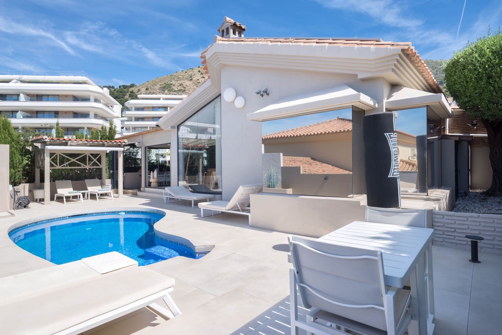 4 soverom Villa til salgs i Fuengirola med svømmebasseng - € 1 395 000 (Ref: 9795021)